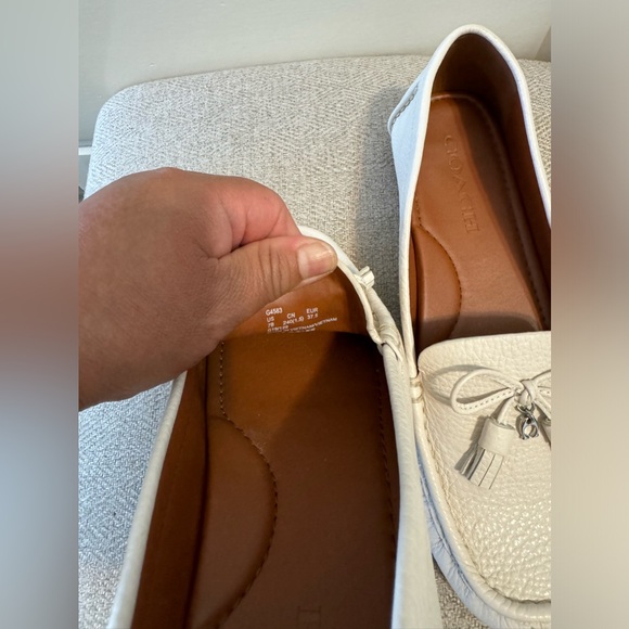 Coach womens loafers size 7B - Picture 8 of 10